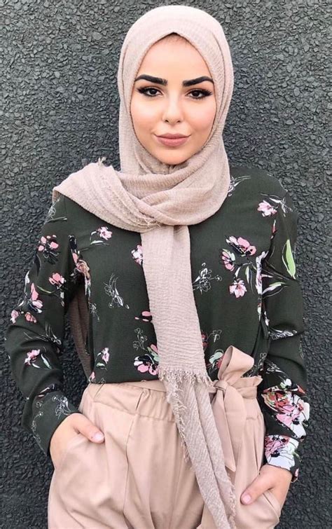 hijabista model